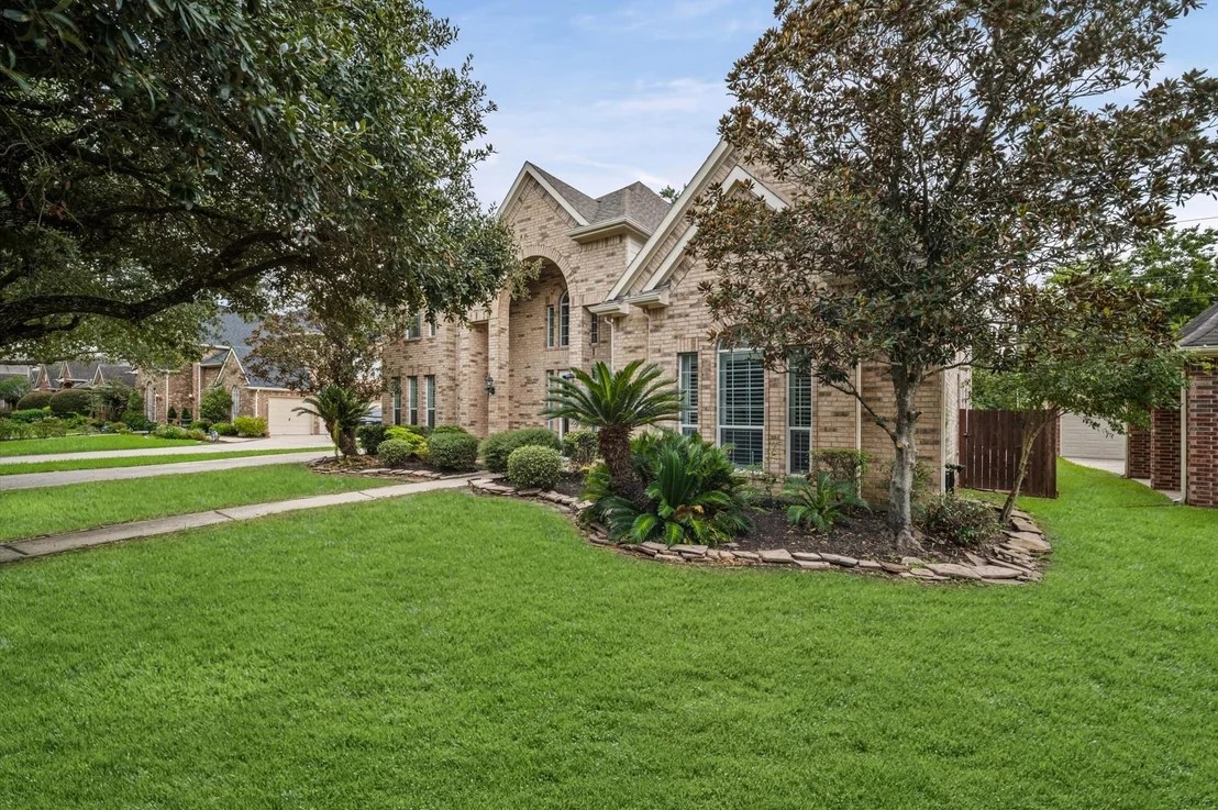 Photo of 5510 Darschelle Drive