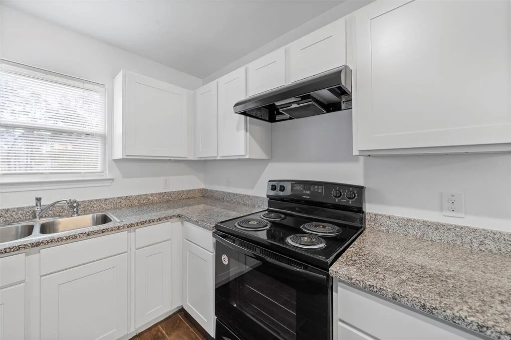 Photo of 15231 Arrowhead Loop W