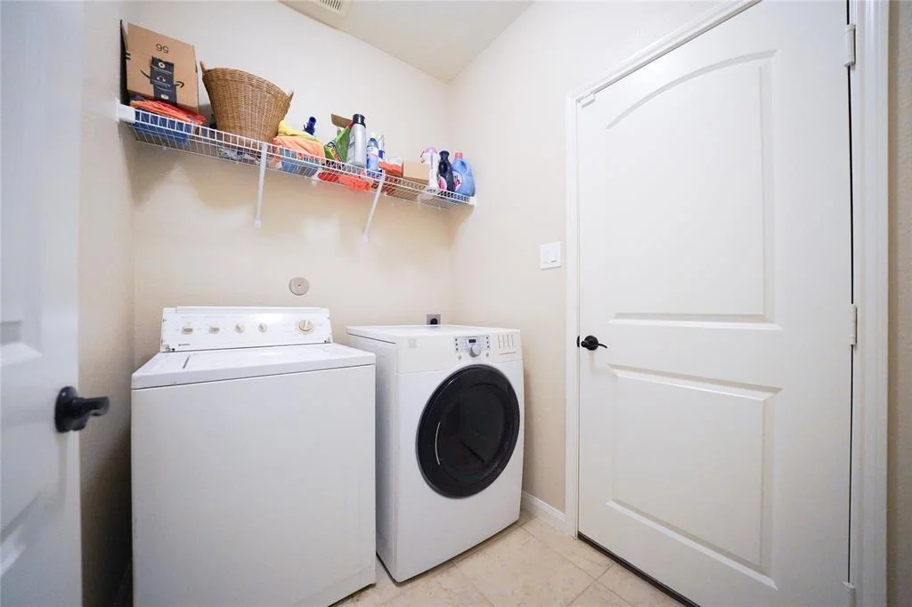 Photo of 7647 Glaber Leaf Road