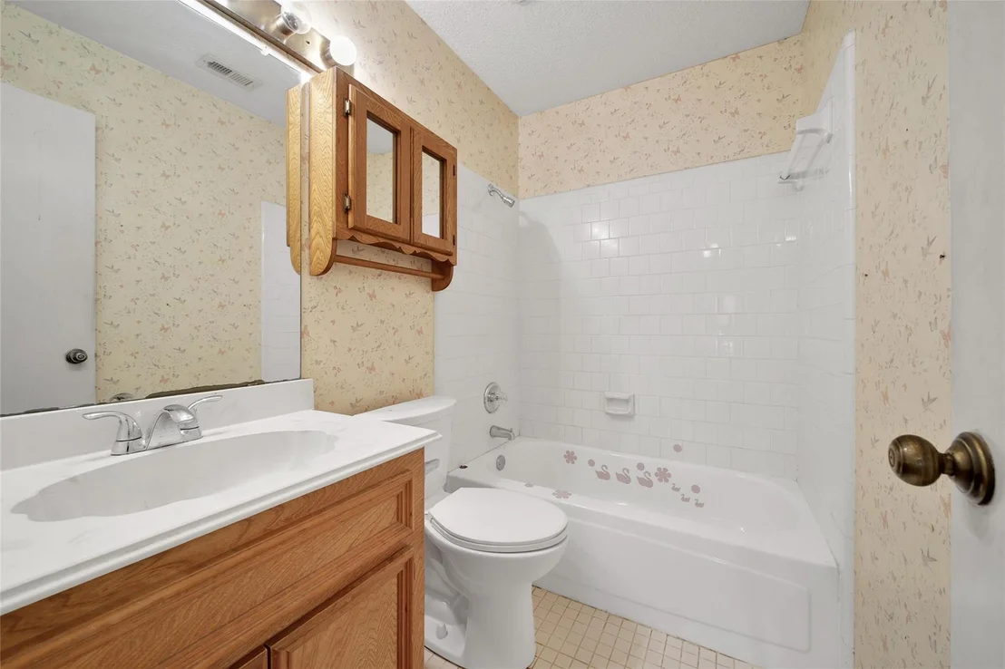 Photo of 16107 Escher Road