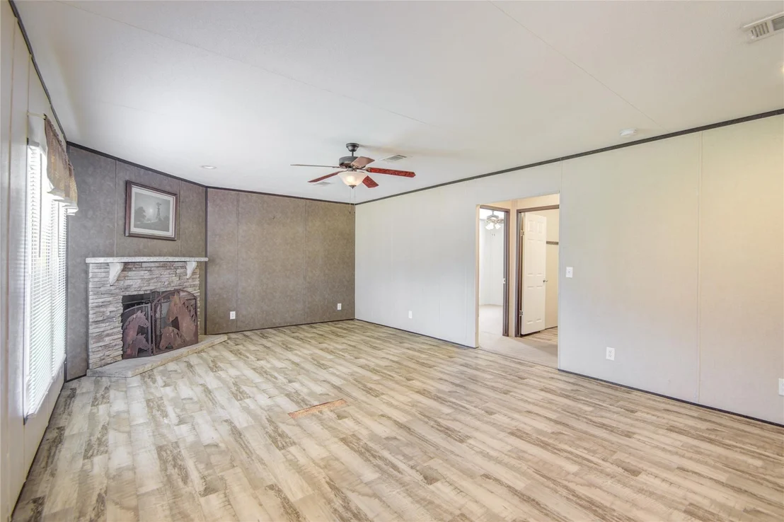 Photo of 4049 County Road 450