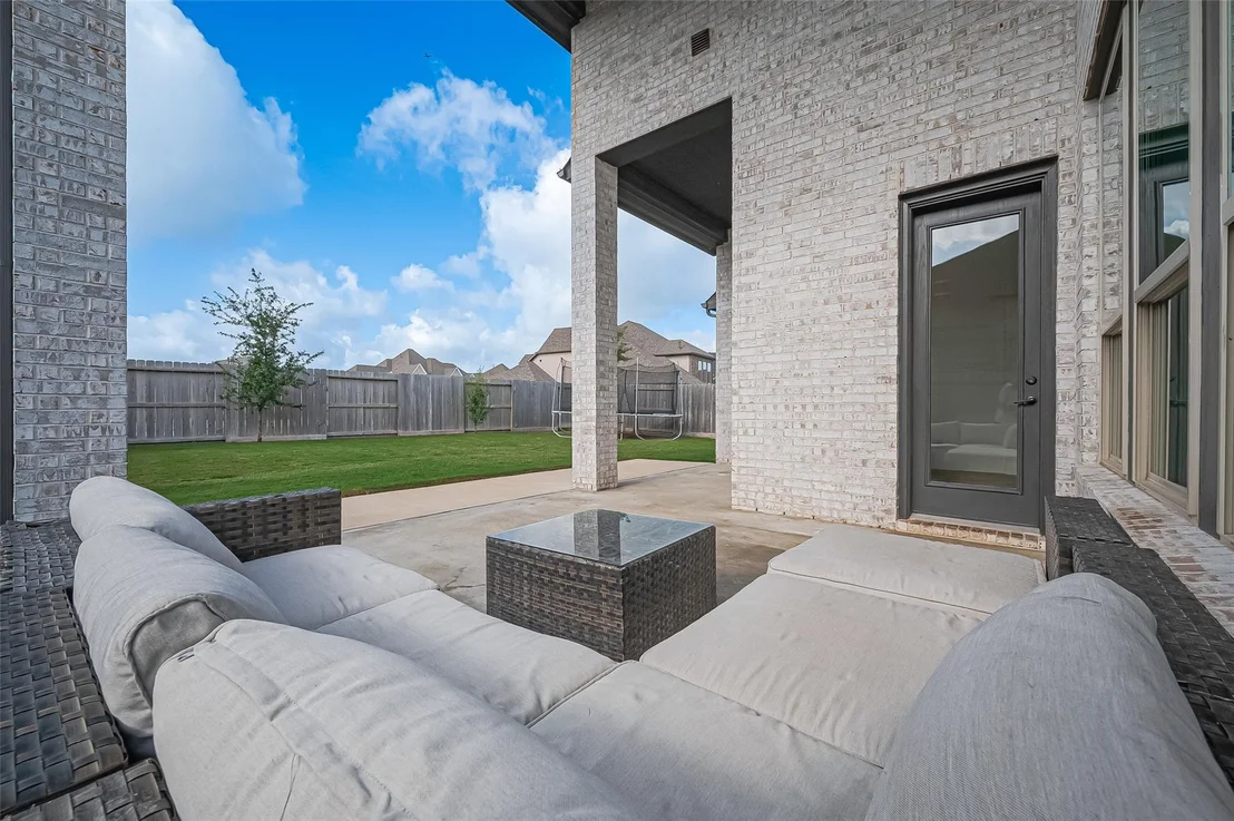 Photo of 18003 Winding Willow Oak Way