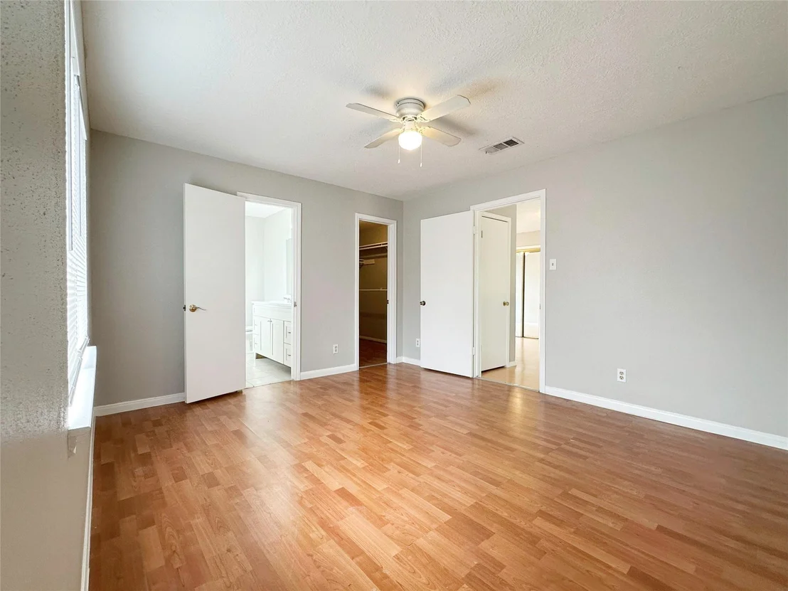 Photo of 7843 Yellow Pine Drive