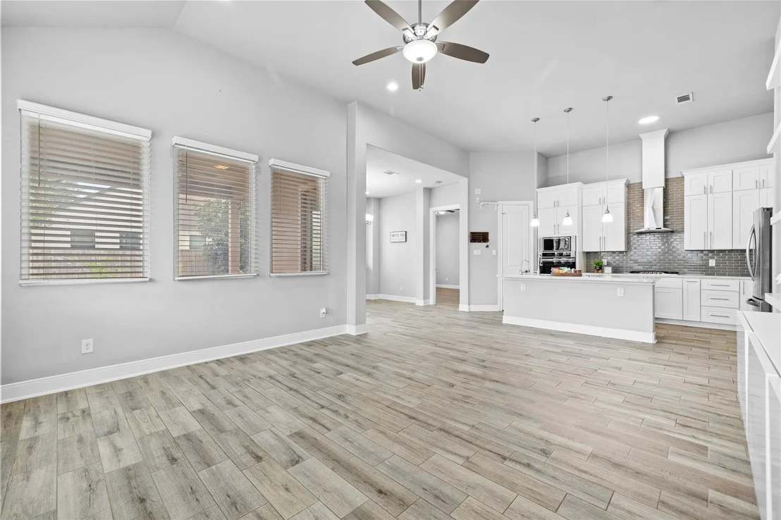 Photo of 8938 Intervale Street