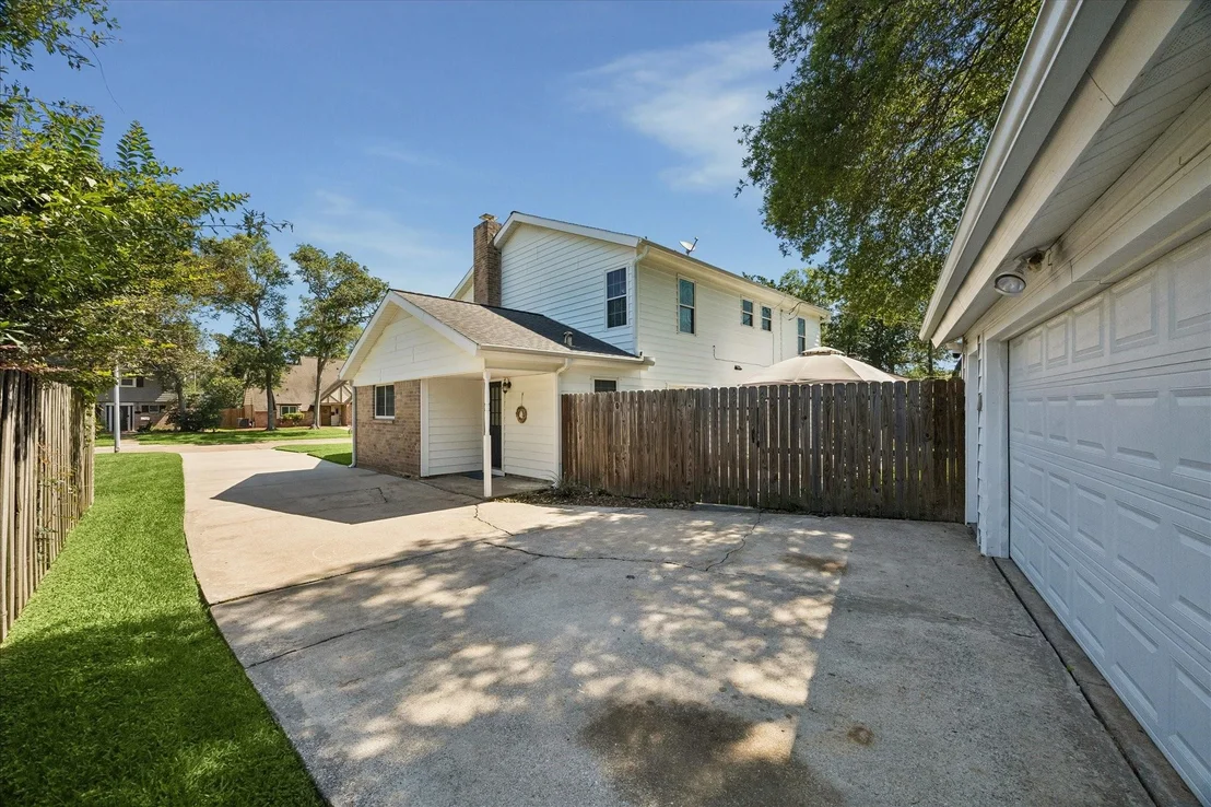 Photo of 426 Pebblebrook Drive