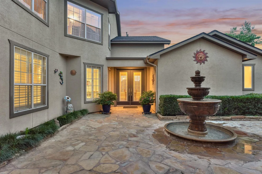 Photo of 11560 Grand View Drive