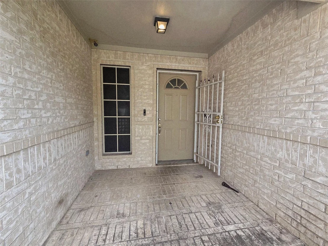 Photo of 12015 Rosecroft Drive