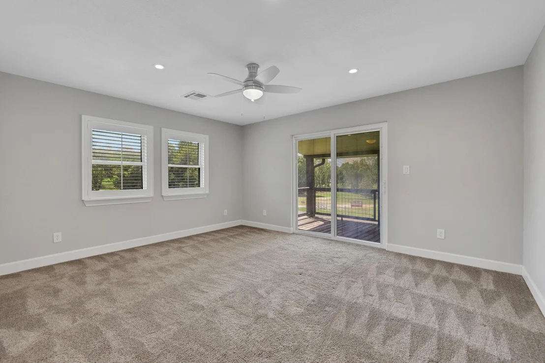 Photo of 930 Paradise Drive