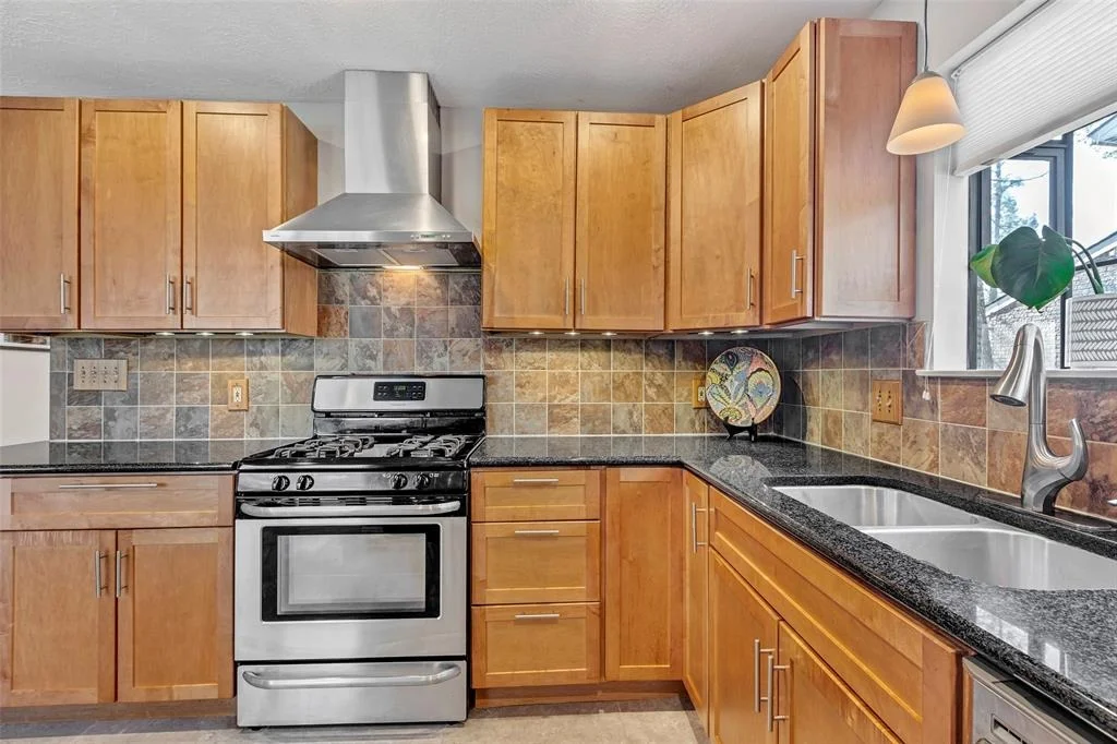 Photo of 38 Cricket Hollow Place