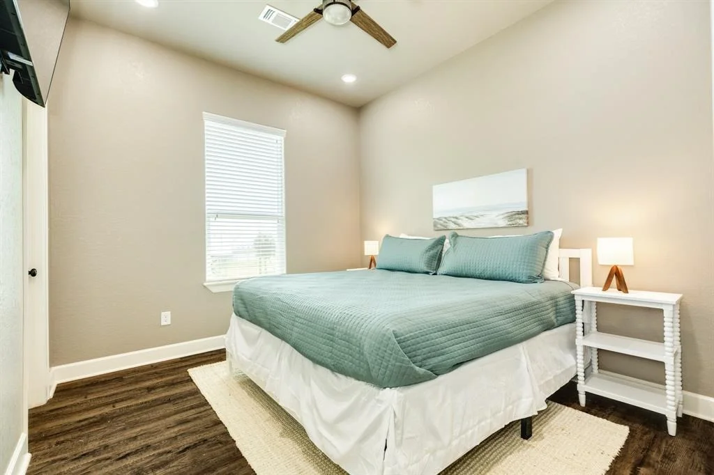 Photo of 4820 Bluewater