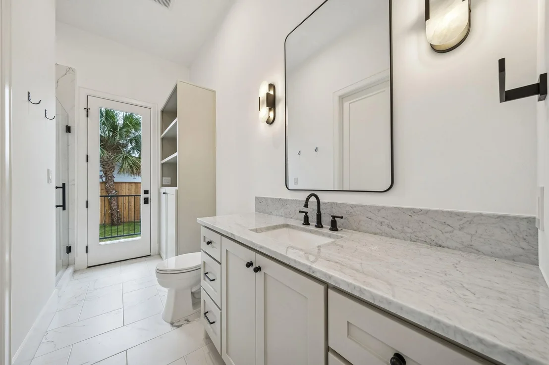 Photo of 1227 Howard Lane