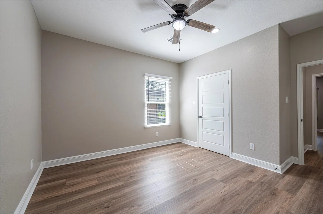 Photo of 8133 Wetherby Lane