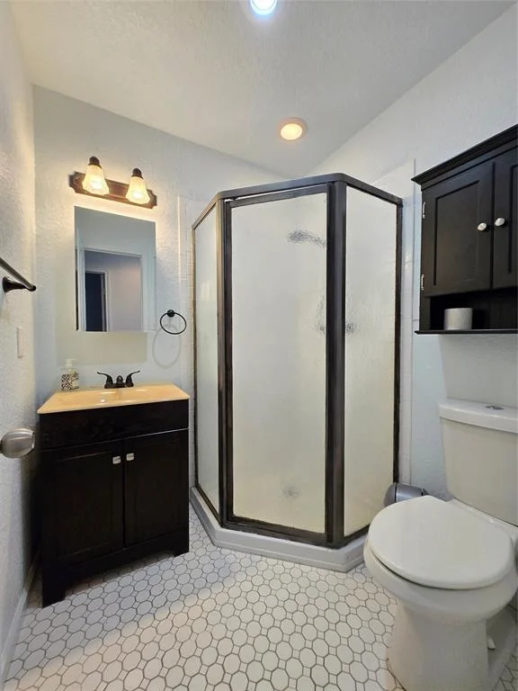 Photo of 657 Bayview Drive