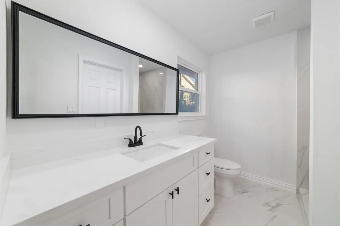 Photo of 11434 Sharpview Drive