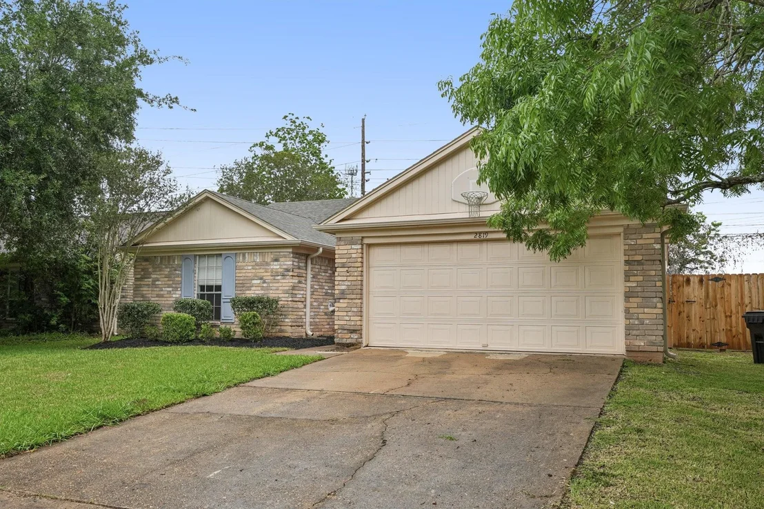 Photo of 2819 Kettle Run