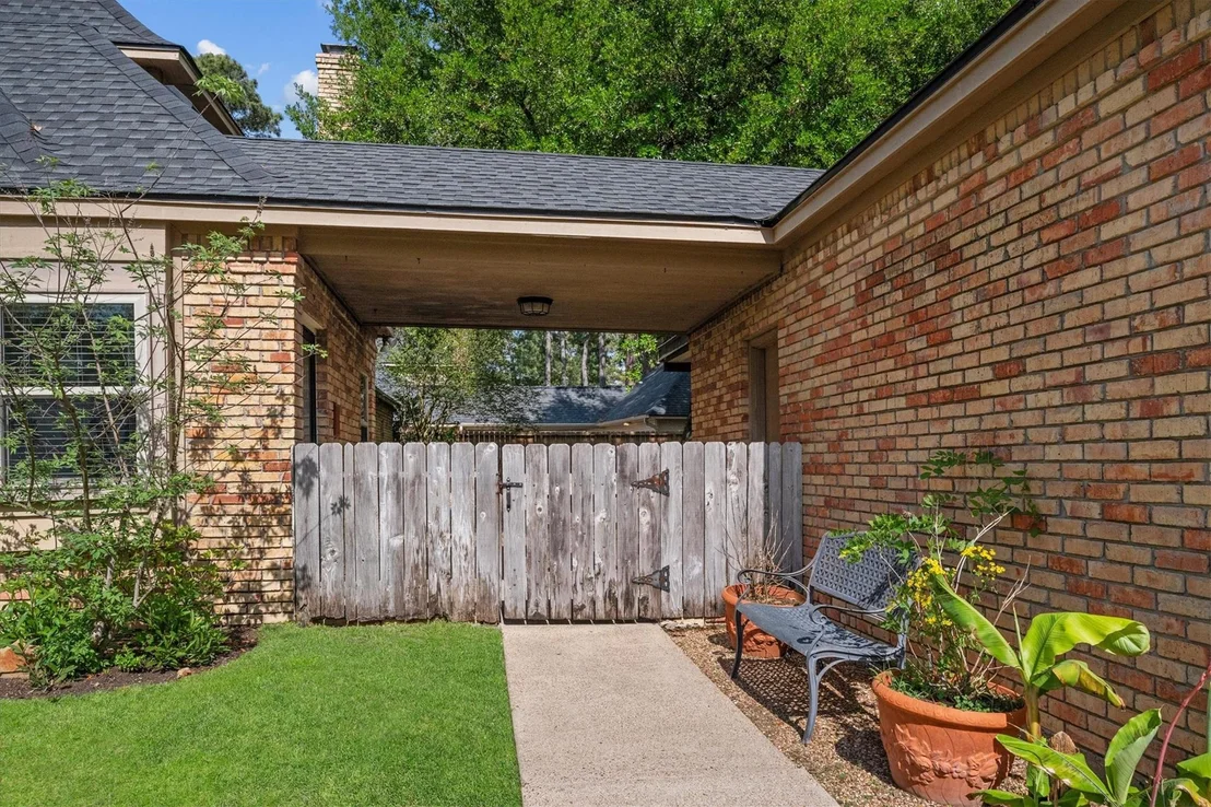 Photo of 16267 Salmon Lane