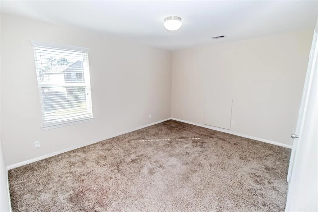Photo of 303 Ginseng Lane