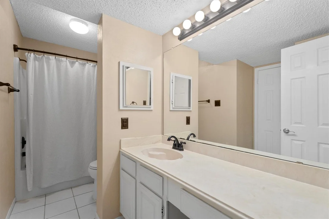 Photo of 6907 Five Forks Drive