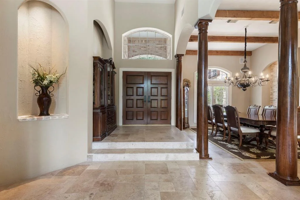 Photo of 63 N Wooded Brook Circle