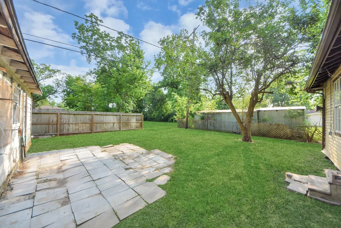 Photo of 117 E Witcher Lane