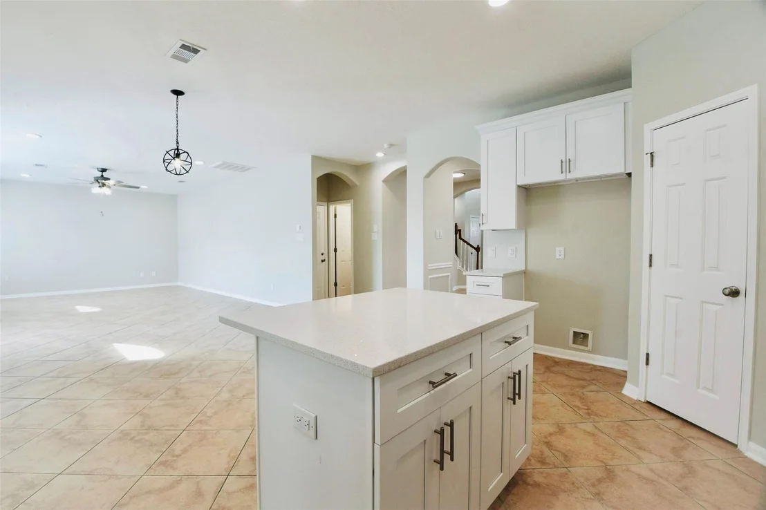 Photo of 815 Robins Way