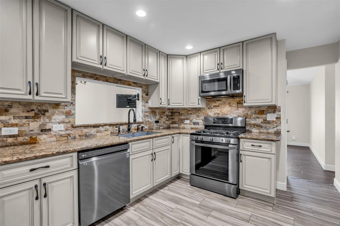Photo of 4342 Hialeah Drive