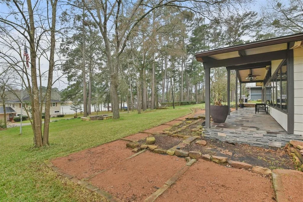 Photo of 1917 Northshore Drive