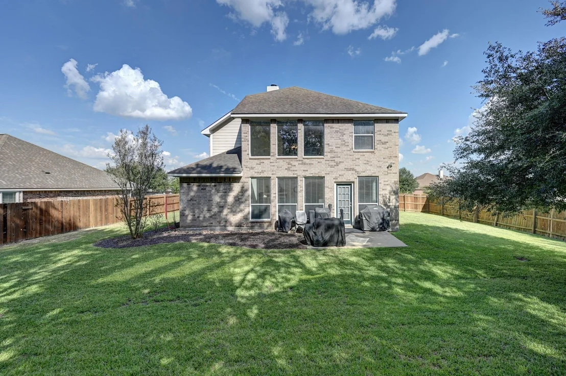 Photo of 2913 Oakwood Drive