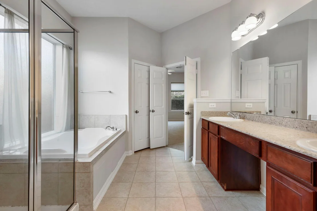 Photo of 80 N Frontera Circle