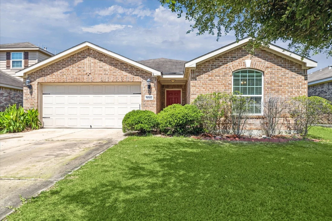 Photo of 5002 Manor Stone Lane