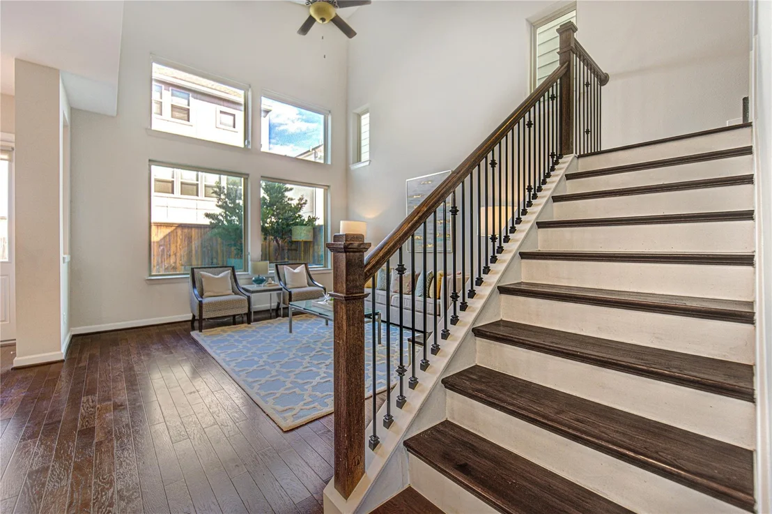 Photo of 8812 Narrow Leaf Street