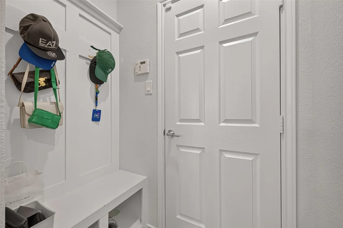 Photo of 8659 Cedardale Park Drive