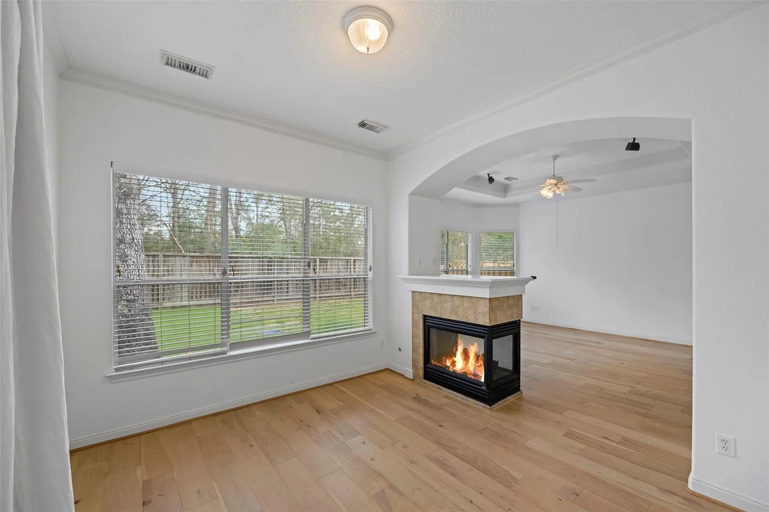 Photo of 98 E Beckonvale Circle