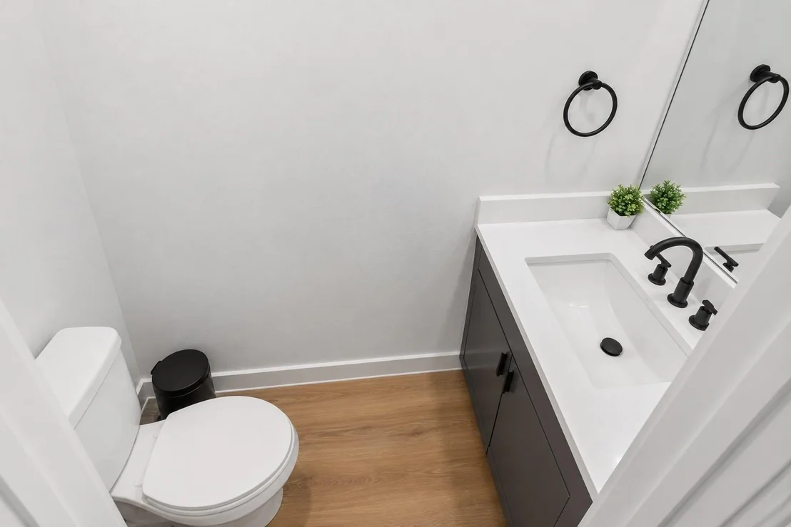 Photo of Unit B at 6742 Peerless Street