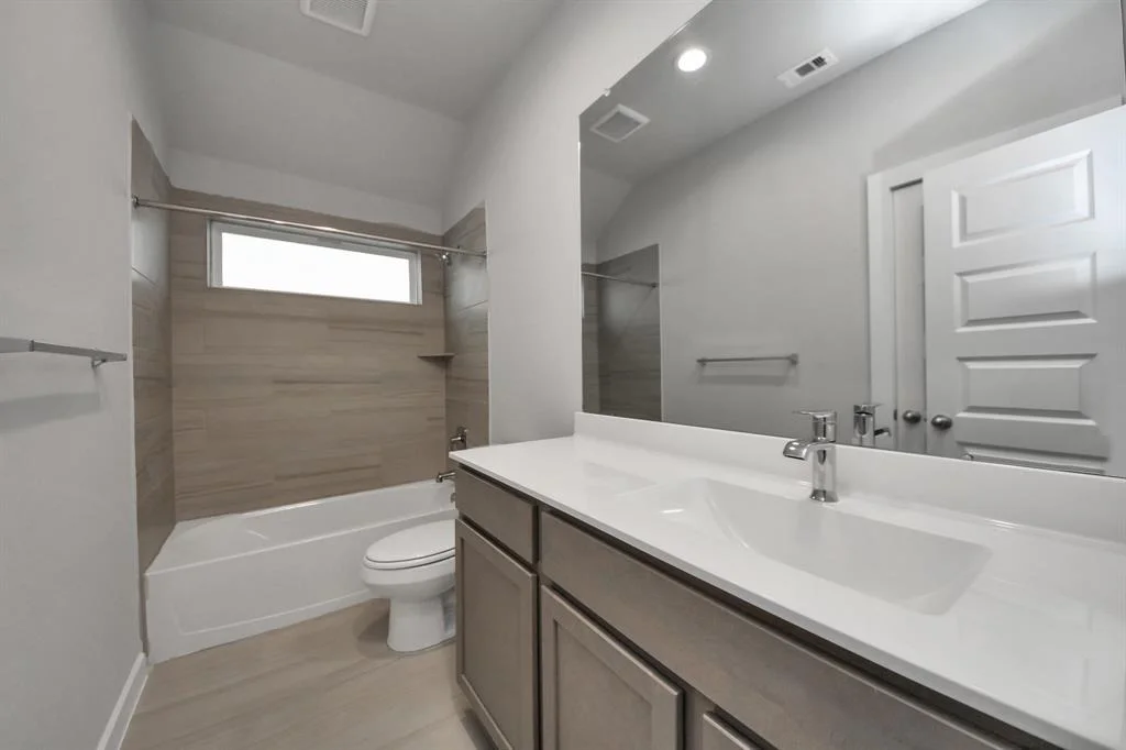 Photo of 15810 Walnut Leaf Lane