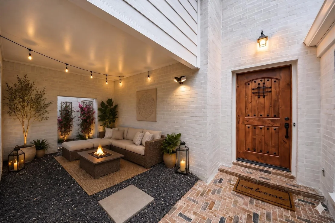 Photo of 11906 Pebble Rock Drive