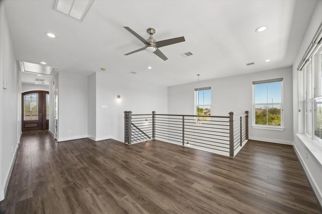 Photo of 2001 Oceanview Drive