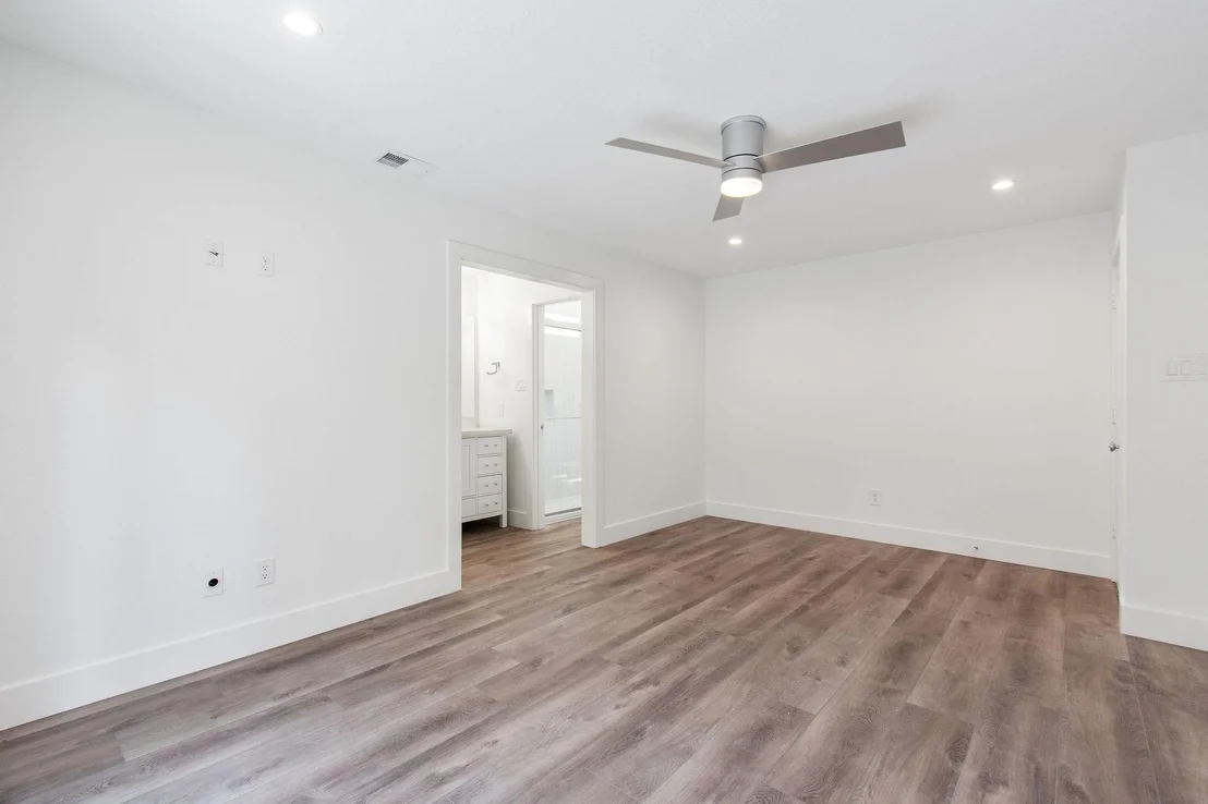 Photo of 12 Edgewood Forest Court