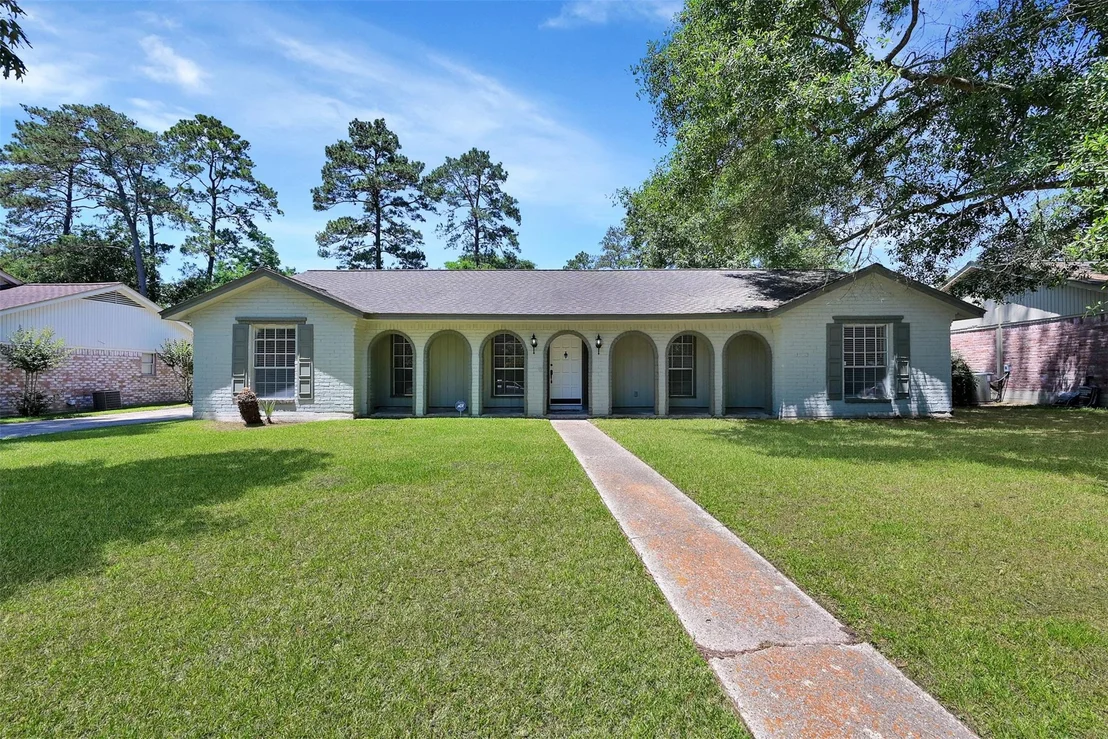 Photo of 27121 Wells Lane