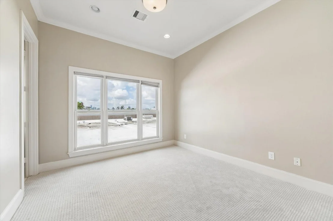 Photo of 6019 Post Oak Green Ln