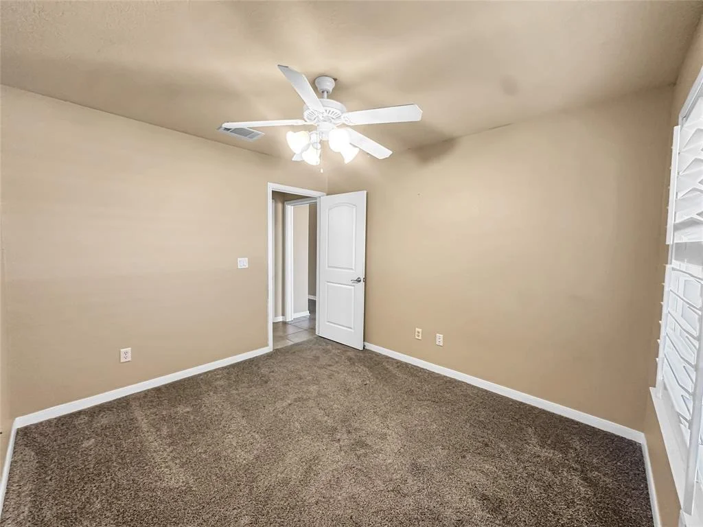 Photo of 191 Golfview Drive N
