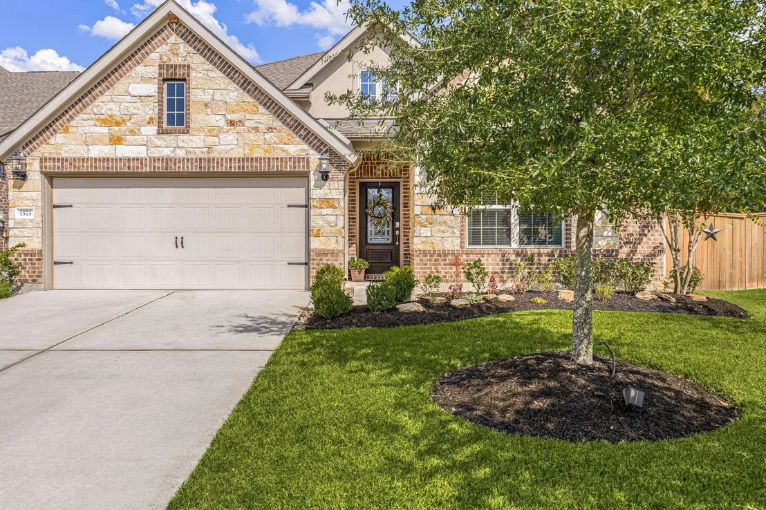 Photo of 1573 Ancient Oak Lane