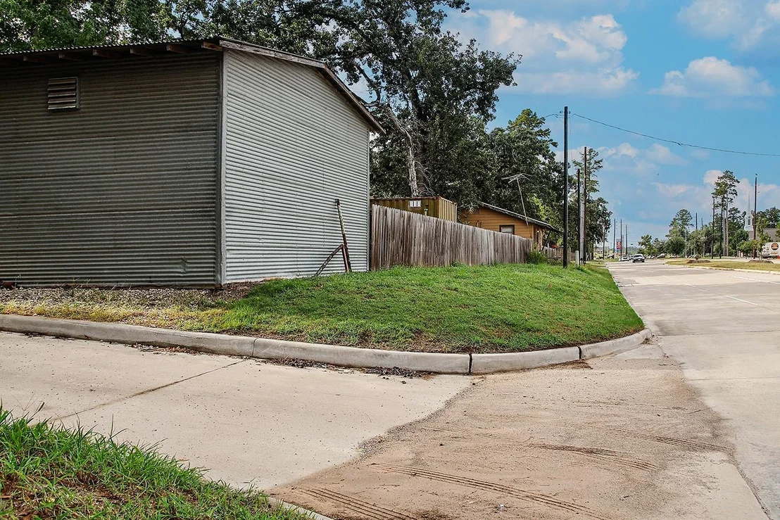 Photo of 25126 Gosling Road