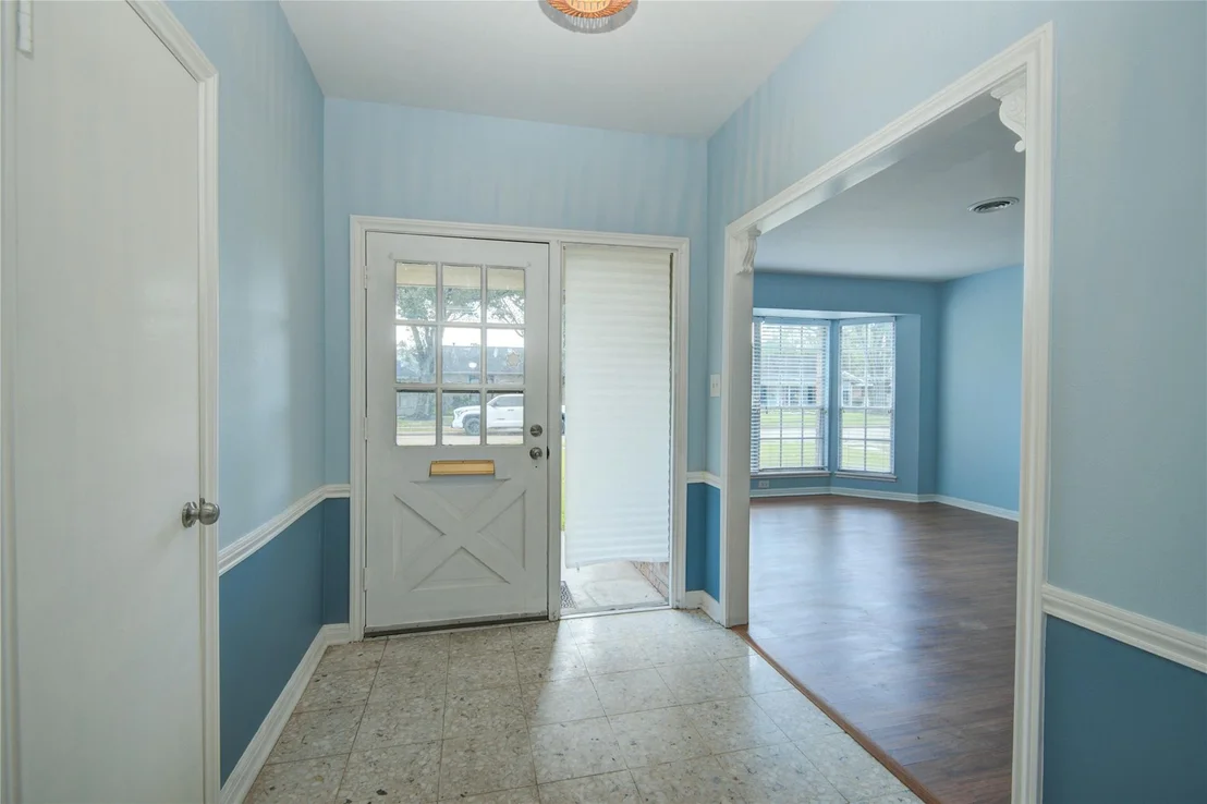 Photo of 5518 Dumfries Drive