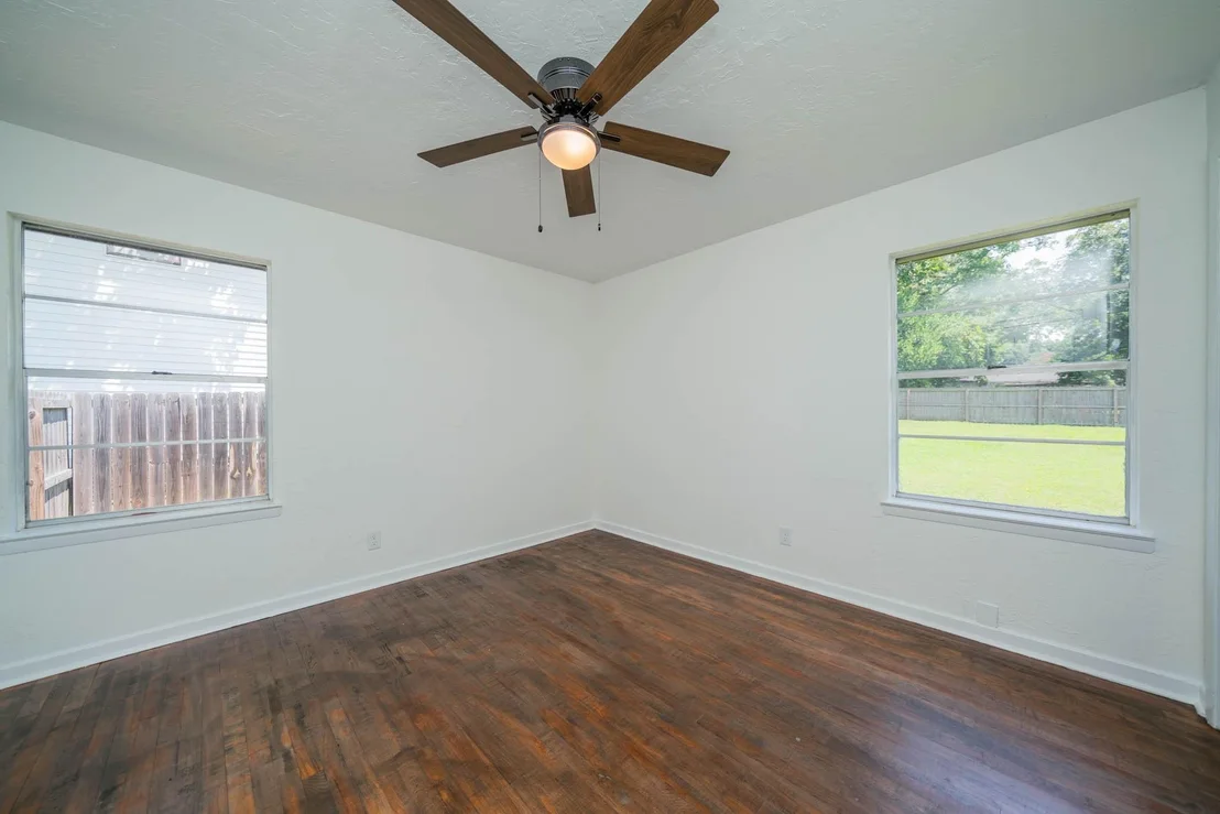 Photo of 818 Bean Ave