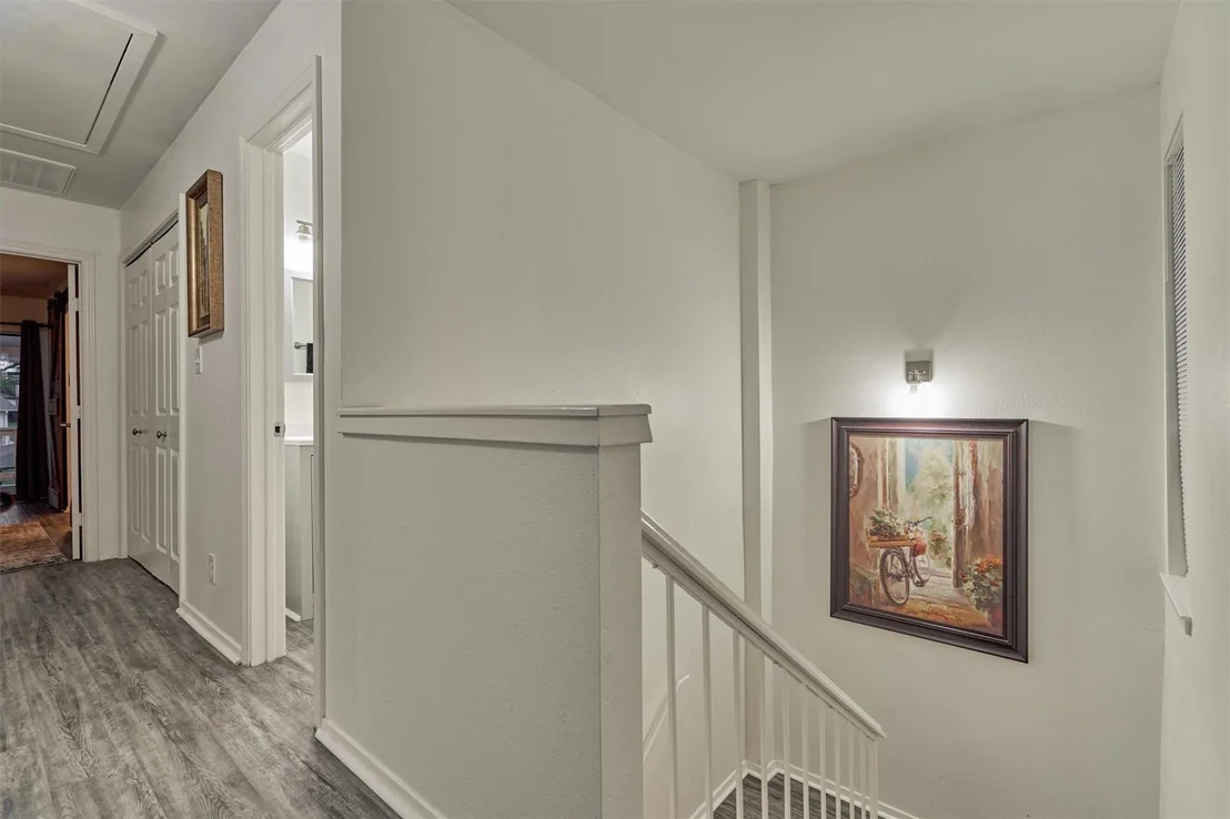 Photo of 807 Paradise Lane