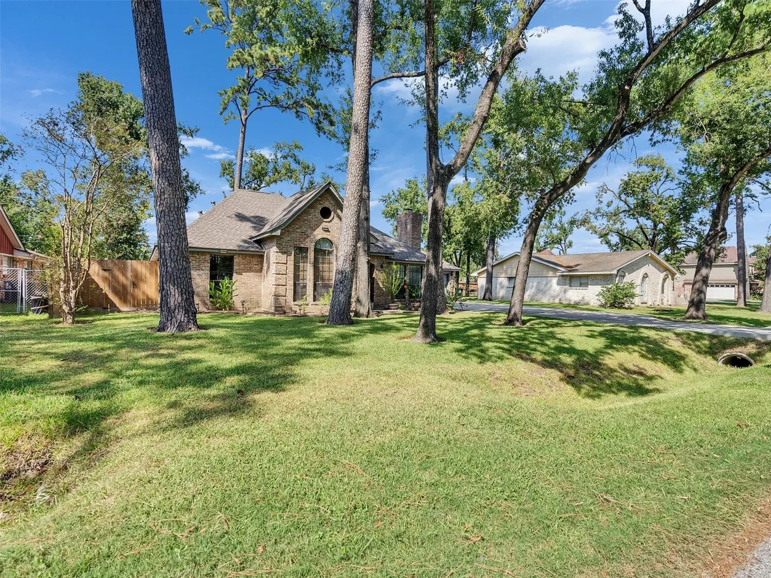 Photo of 12741 Eastbrook Drive
