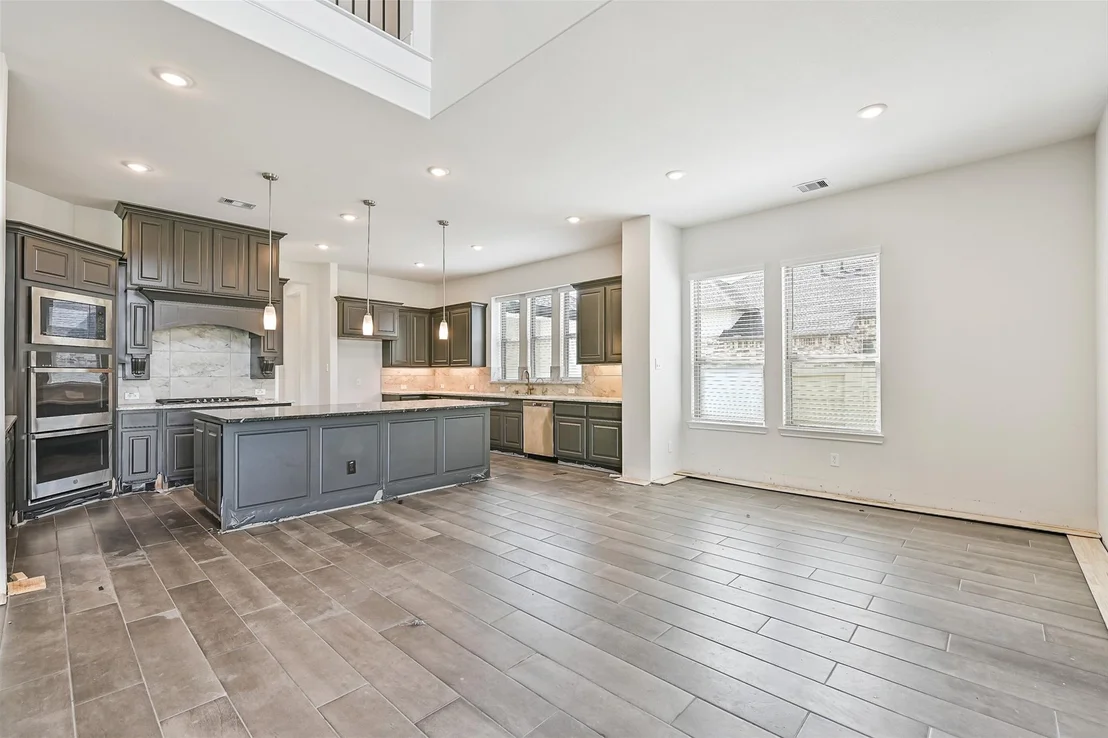 Photo of 4902 Grapevine Lane