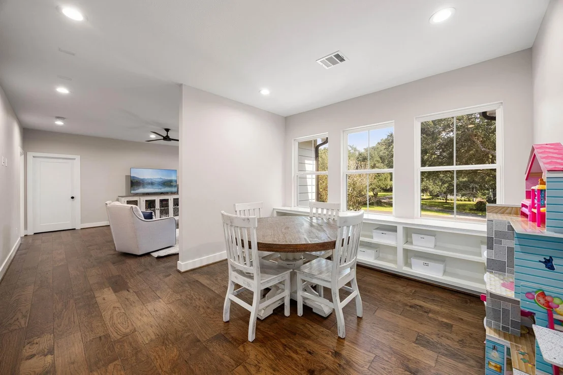 Photo of 3008 S Saddlebrook Lane