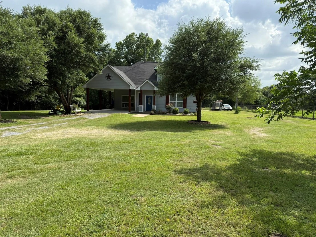 Photo of 8380 Shady Lane